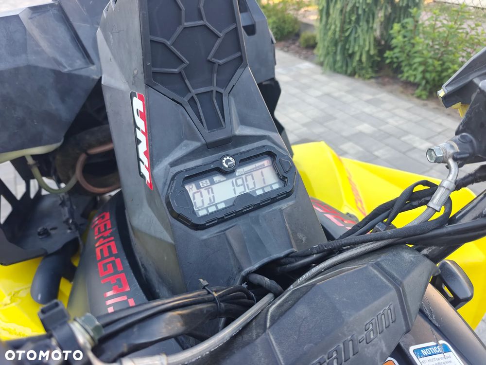 Can-Am Renegade - 16