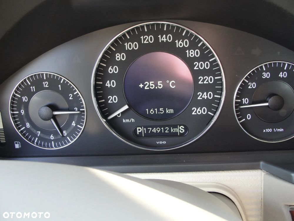 Mercedes-Benz Klasa E 500 Elegance - 12