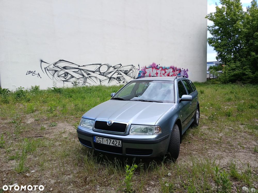 Skoda Octavia 2.0 Ambiente - 1