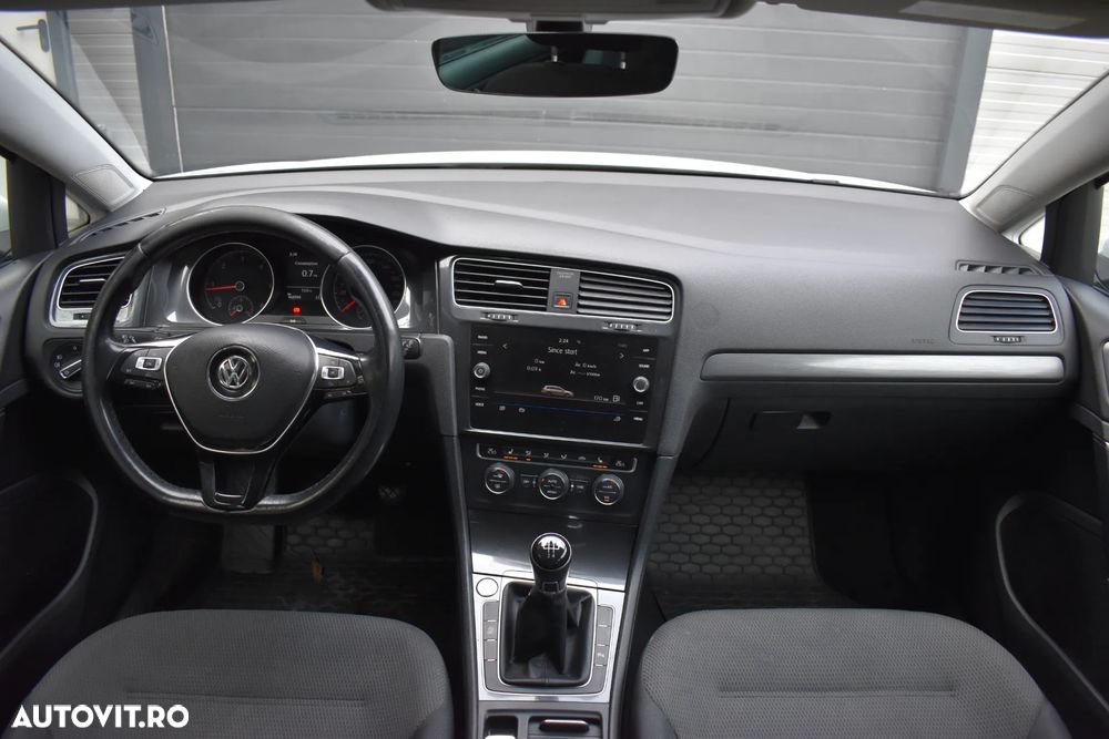 Volkswagen Golf 1.6 TDI BlueMotion Technology Trendline - 11