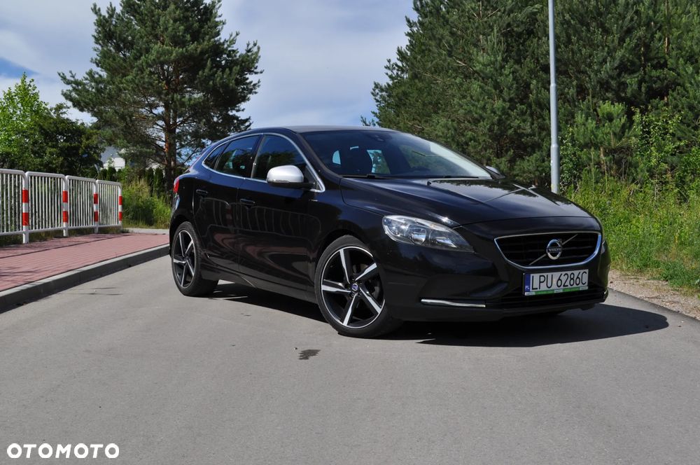 Volvo V40 D2 Momentum - 1