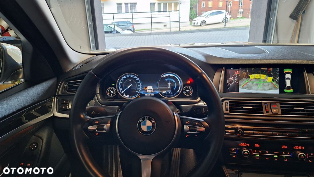 BMW Seria 5 518d - 19