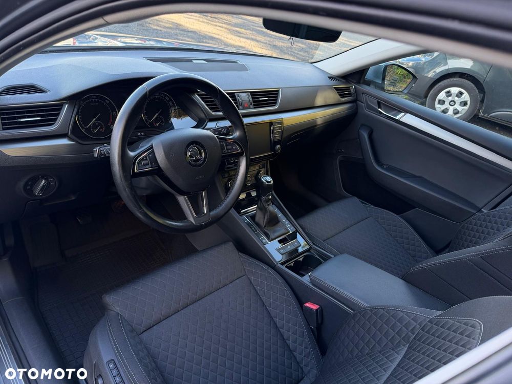 Skoda Superb - 16
