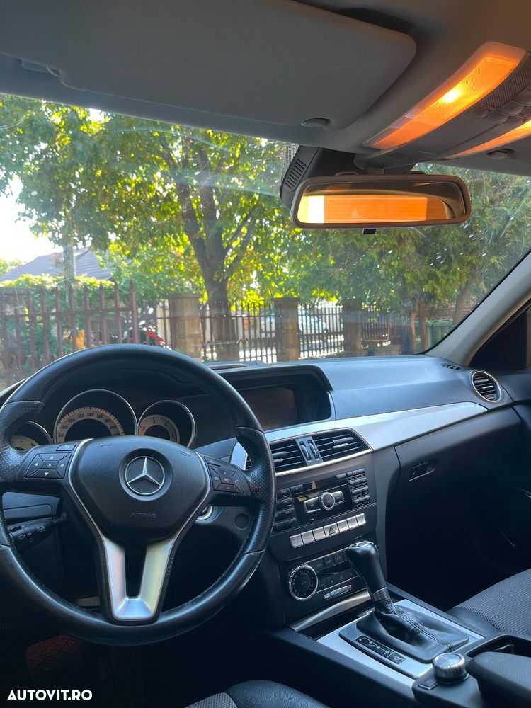 Mercedes-Benz C 200 CDI DPF (BlueEFFICIENCY) 7G-TRONIC Avantgarde - 3