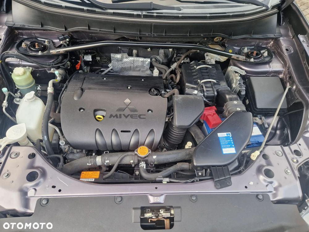 Mitsubishi Outlander 2.0 2WD CVT Invite - 13