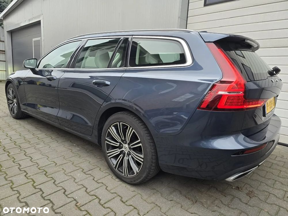 Volvo V60 T4 Geartronic R-Design - 5