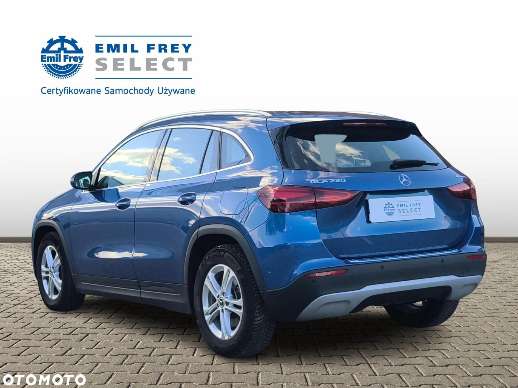 Mercedes-Benz GLA - 3