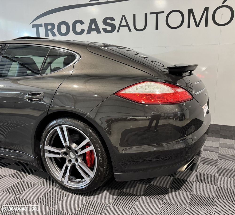 Porsche Panamera - 32