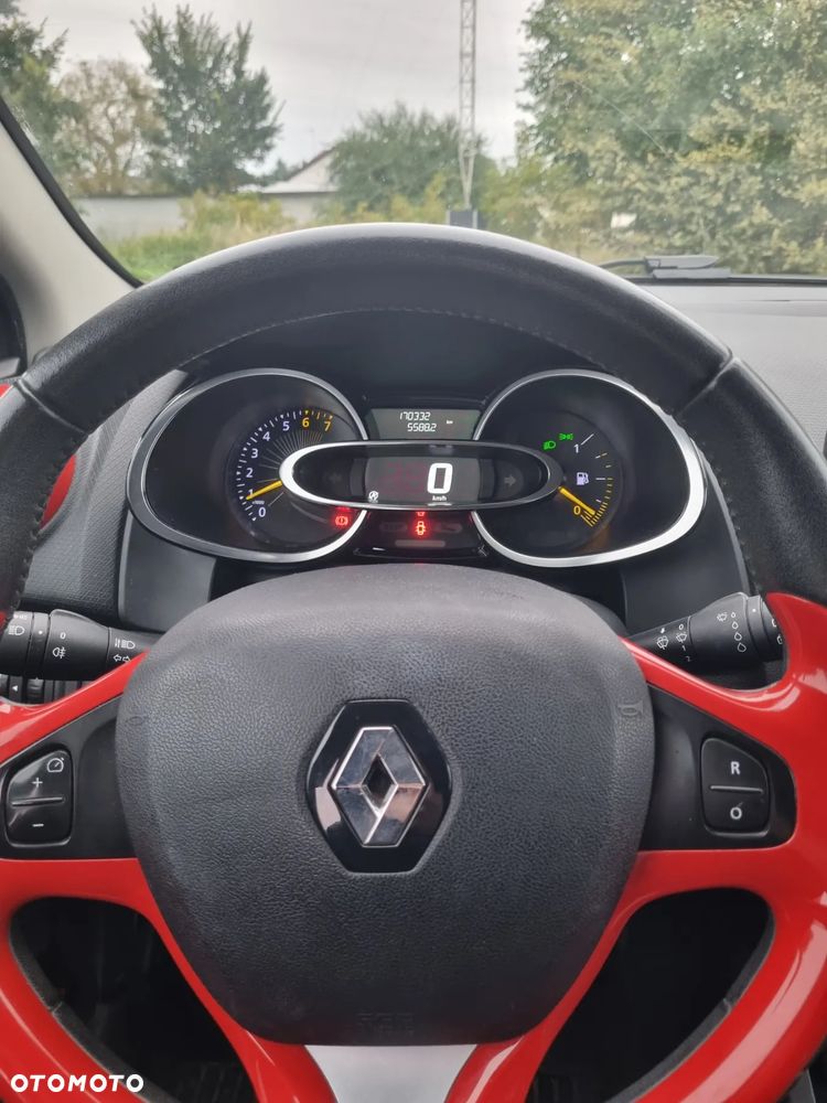Renault Clio - 11