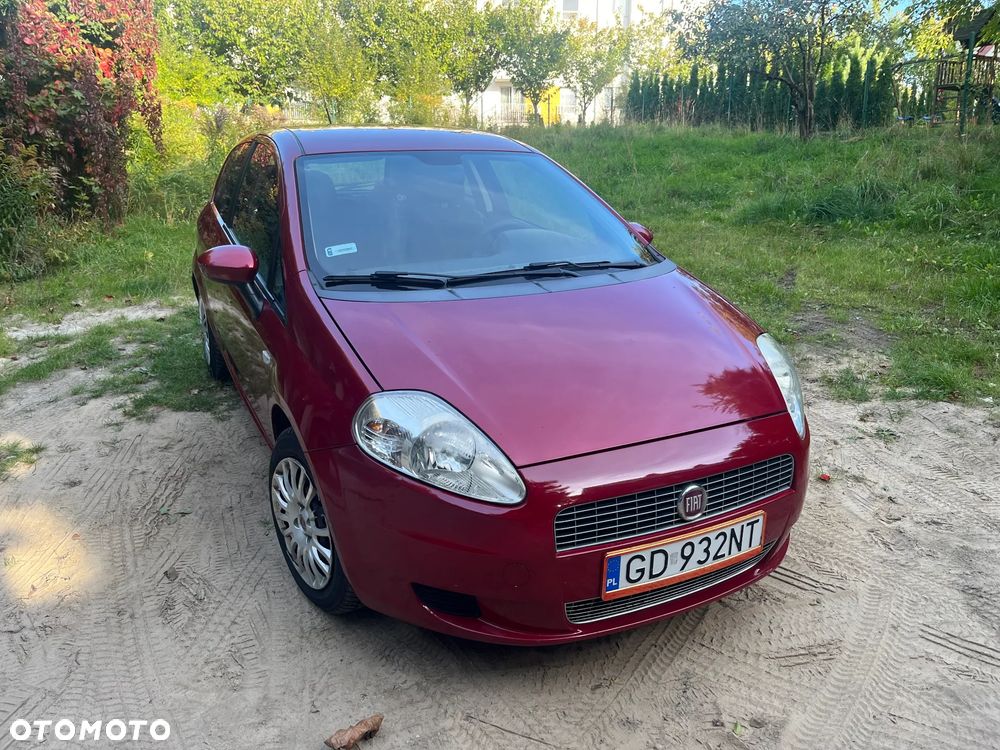 Fiat Grande Punto 2008 photo 2