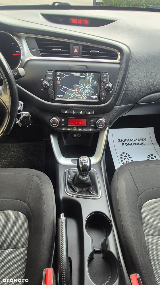 Kia Ceed 1.0 T-GDI ISG Dream-Team Edition - 24