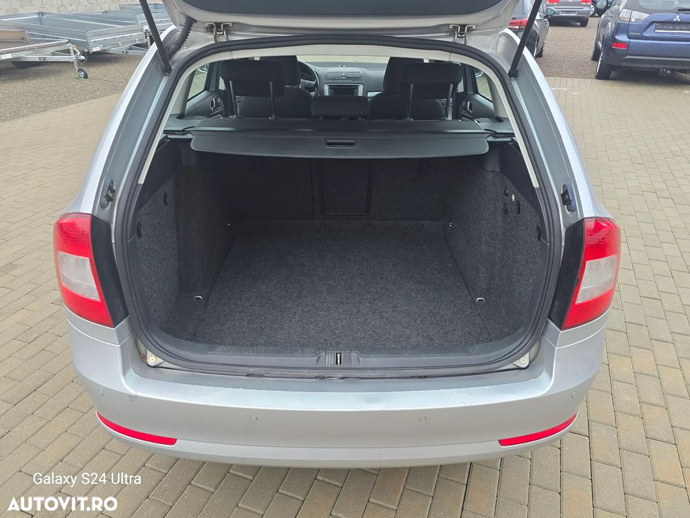 Skoda Octavia 2.0 TDI DPF Ambition - 24