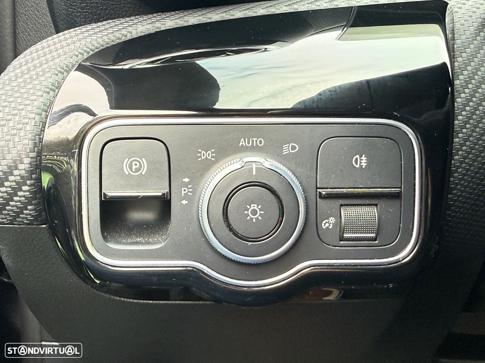 Mercedes-Benz A 250 e Progressive - 31