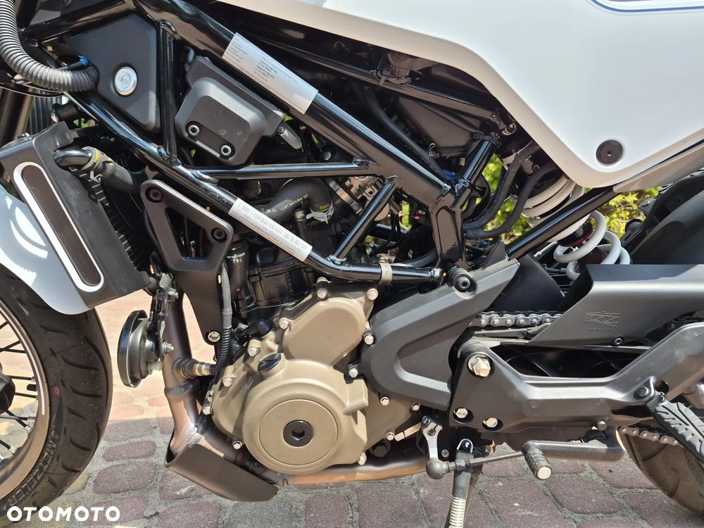 Husqvarna Vitpilen - 6