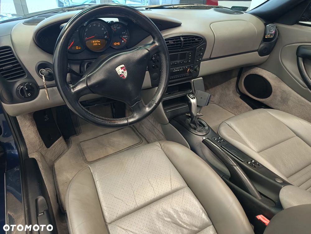 Porsche Boxster 2.7 - 16