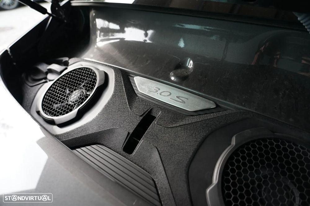 Porsche 911 (992) Carrera 4S PDK - 33