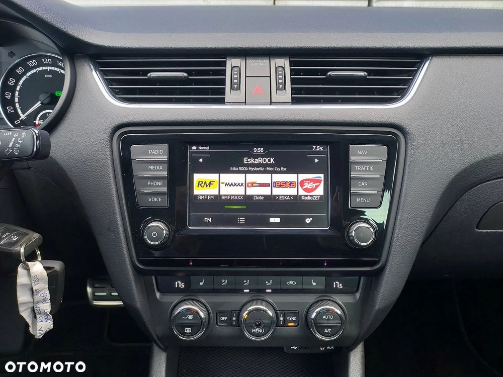 Skoda Octavia 2.0 TDI DSG RS - 27