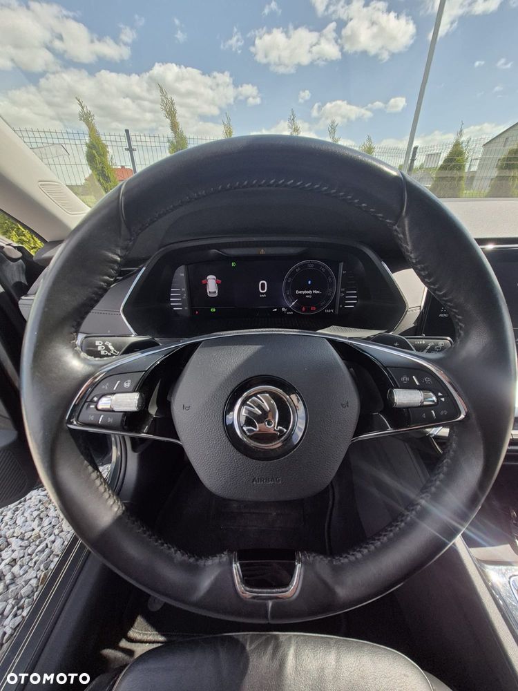 Skoda Octavia 2.0 TDI Style DSG - 24