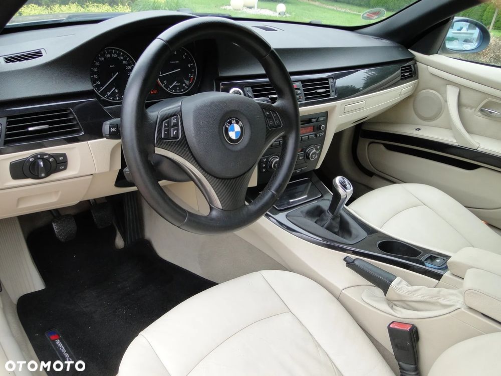 BMW Seria 3 320i - 23
