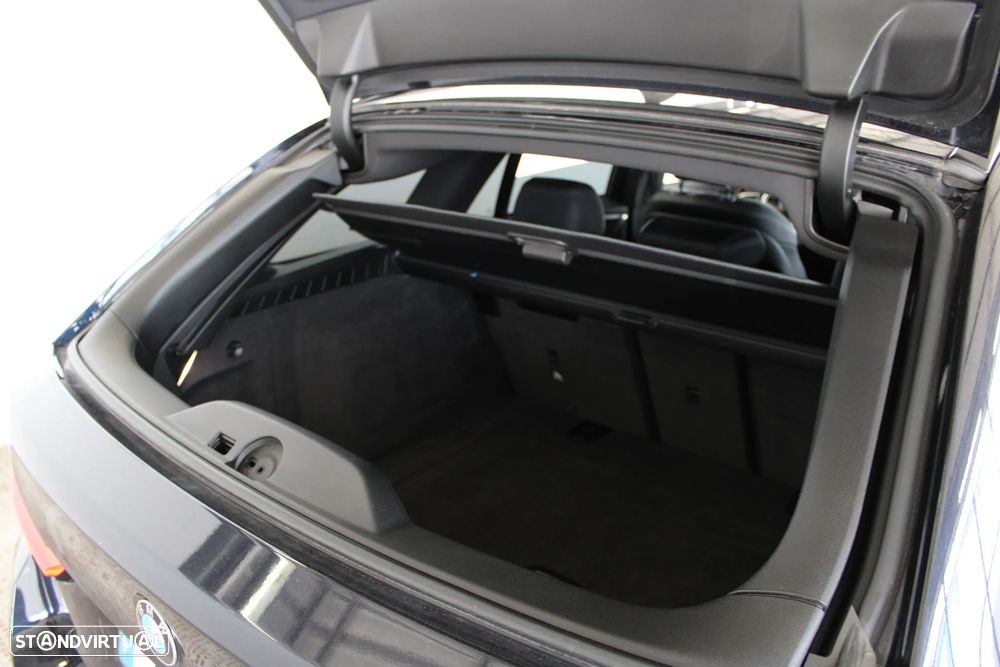 BMW 520 d Pack Desportivo M Auto - 26