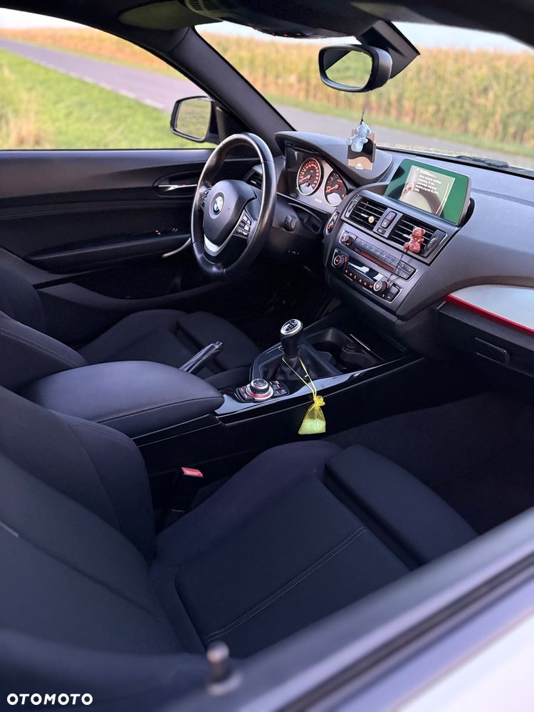 BMW Seria 2 218d Sport Line - 16