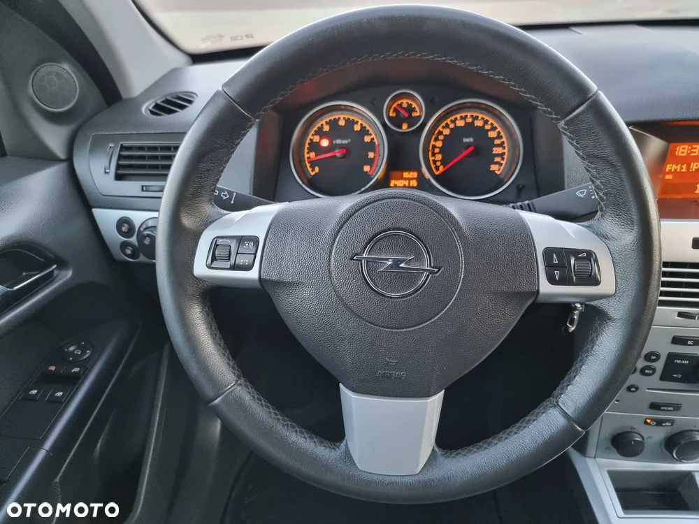 Opel Astra 1.6 Sport - 12