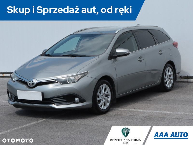 Toyota Auris - 3
