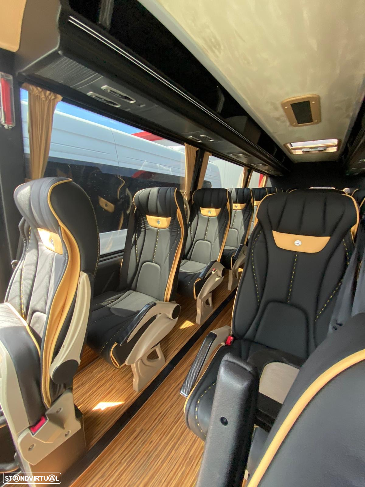 Mercedes Benz Sprinter 519 - 42