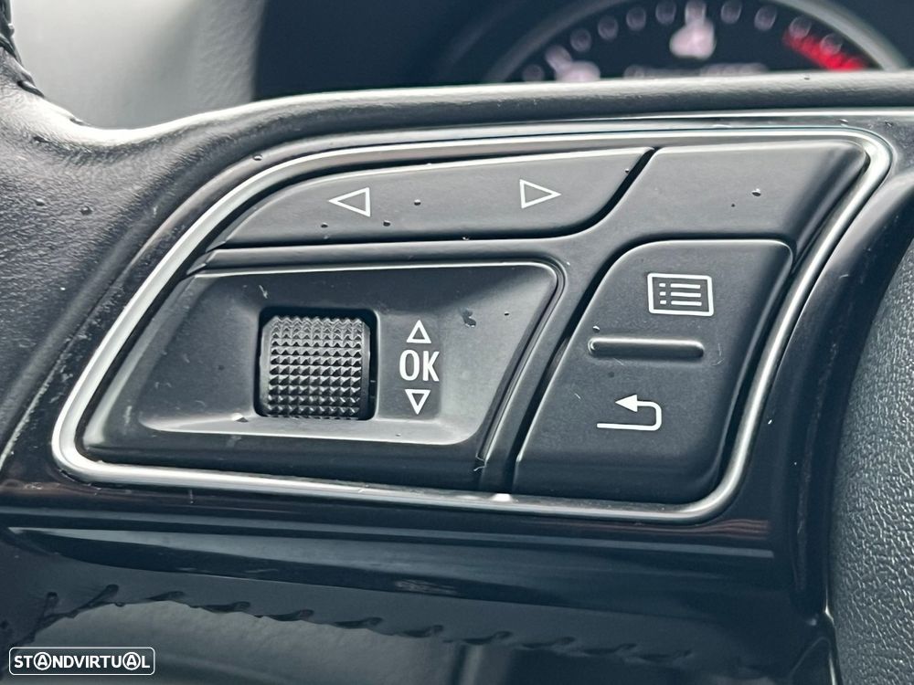 Audi A3 Limousine 30 TDI Design - 16