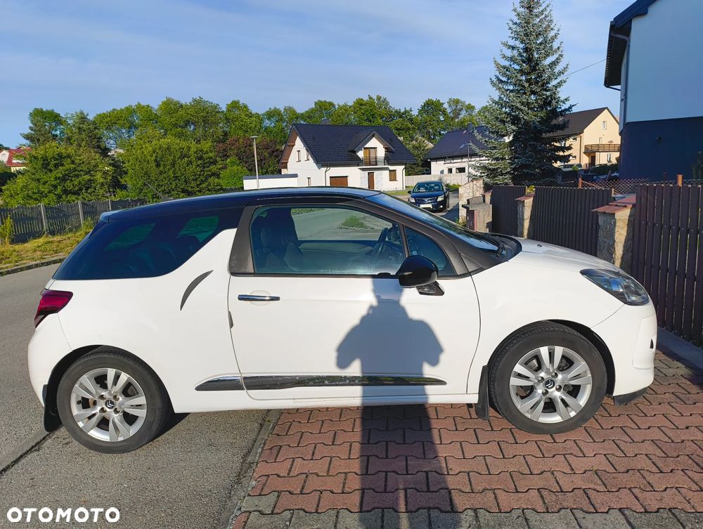 Citroën DS3 e-HDi 90 FAP SoChic - 4