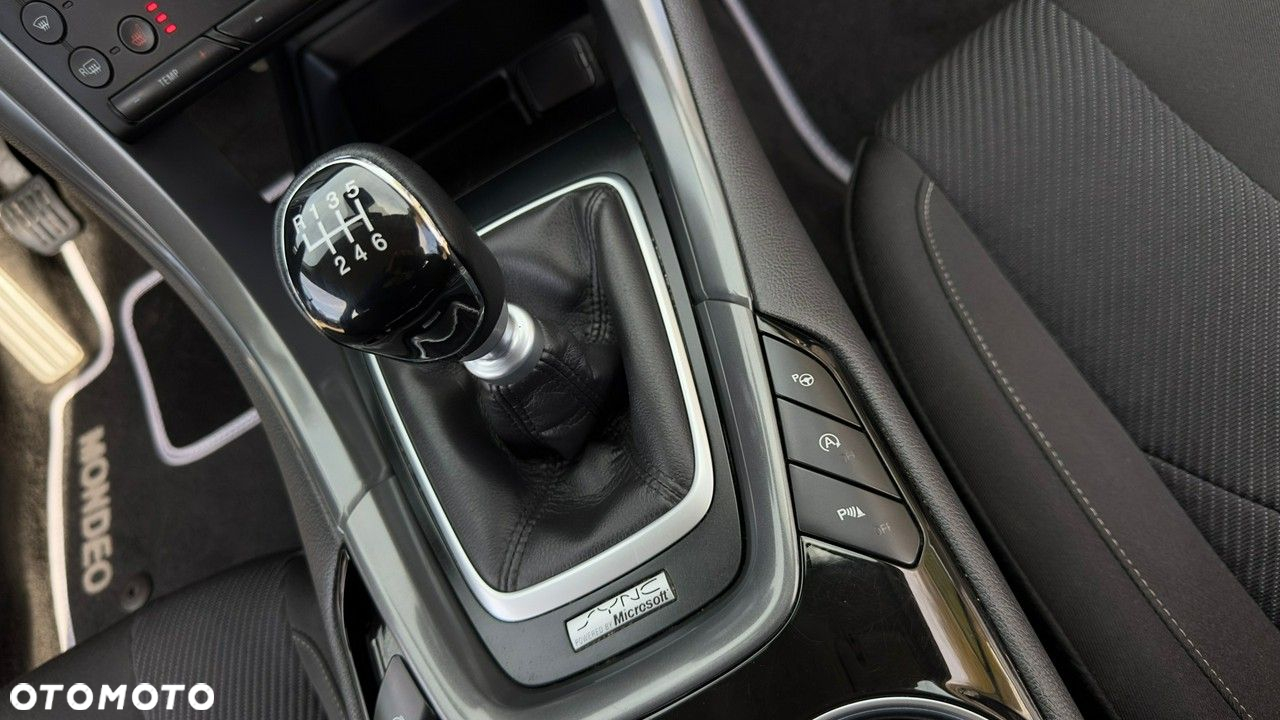 Ford Mondeo - 30