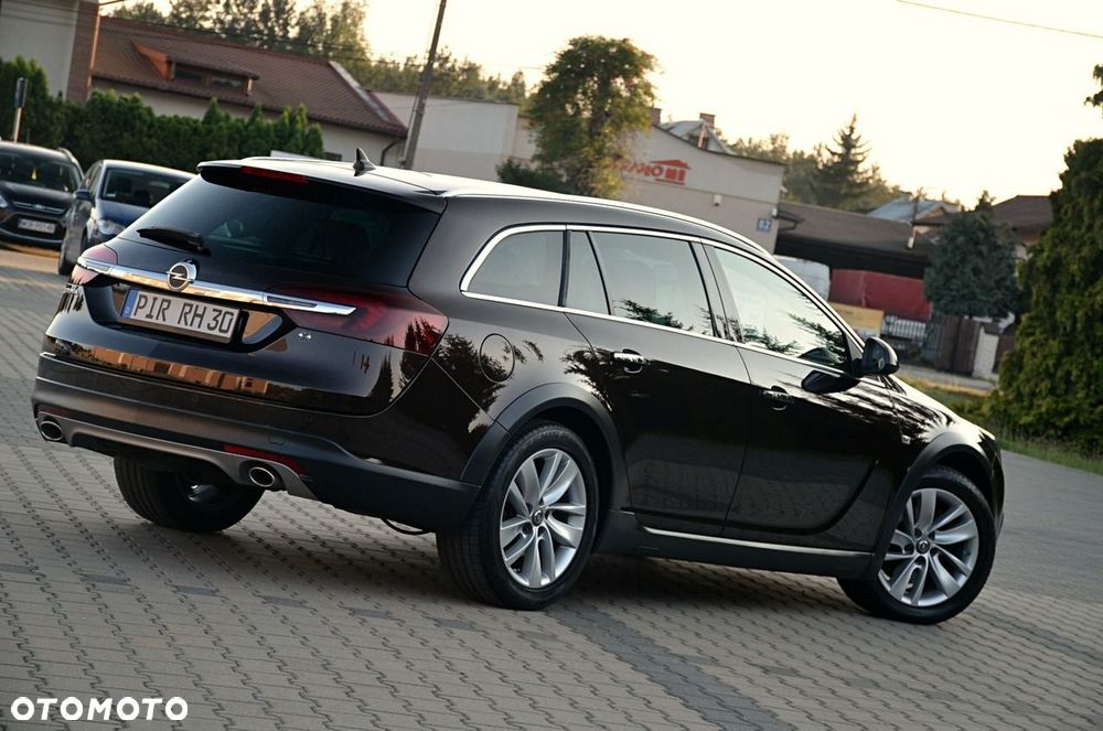 Opel Insignia - 15