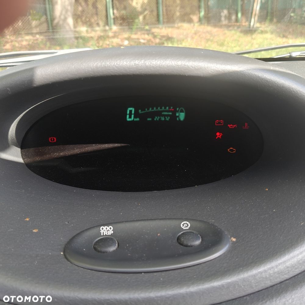 Toyota Yaris - 6
