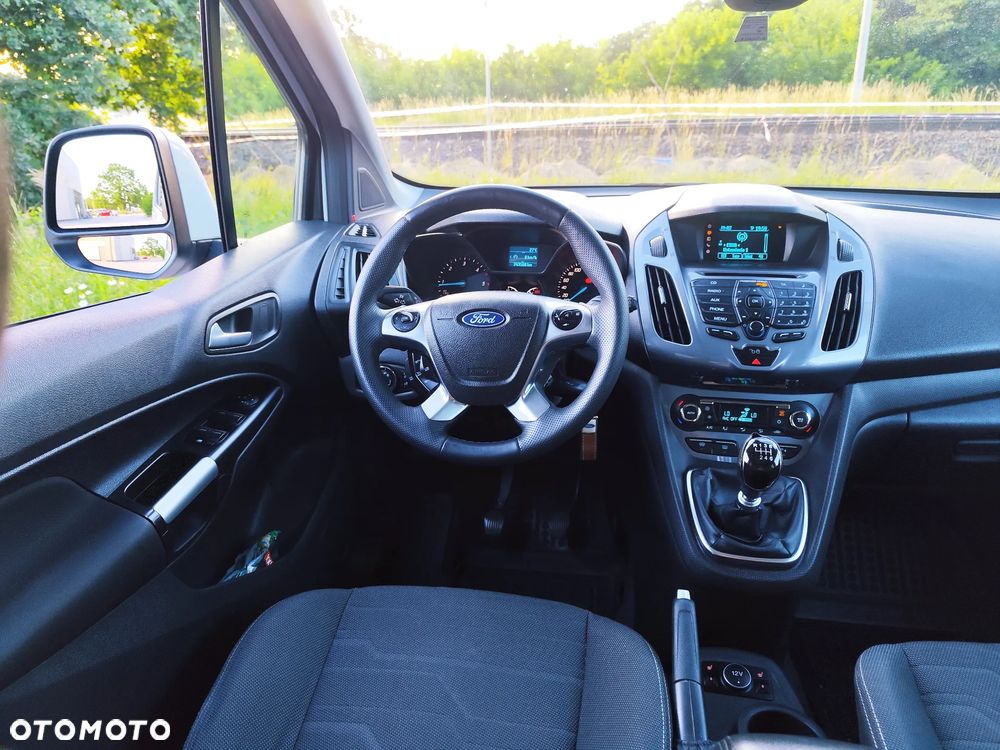 Ford Tourneo Connect Grand - 15