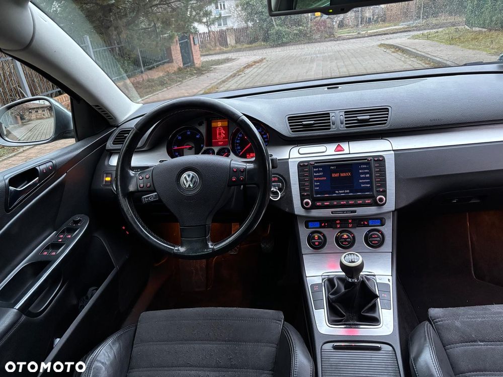 Volkswagen Passat 2.0 TDI Highline - 6