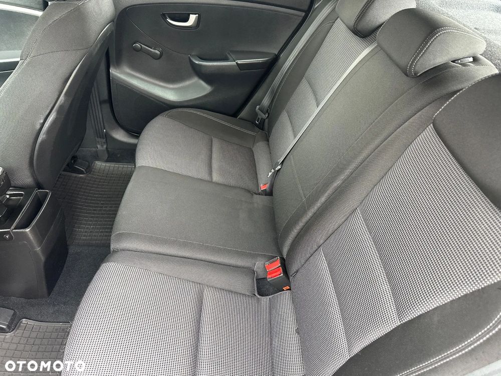 Hyundai i30 1.6 CRDi Classic - 17