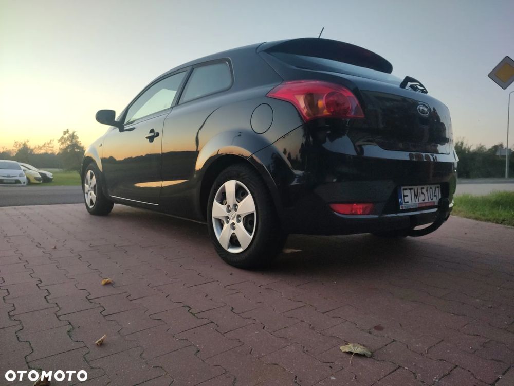 Kia ProCeed - 9