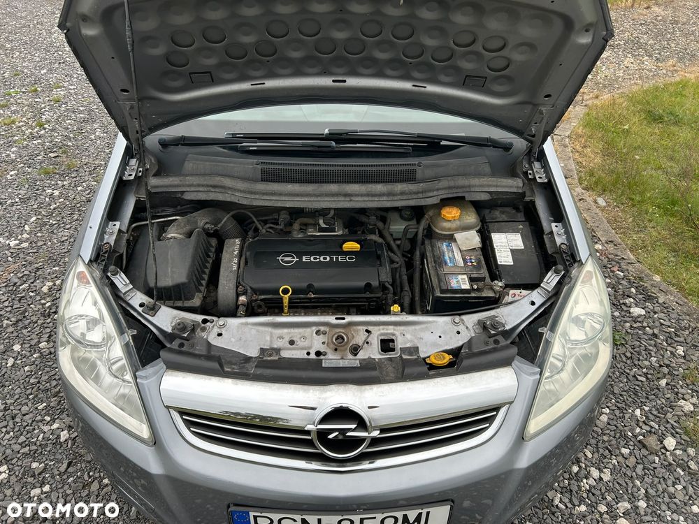 Opel Zafira 1.6 Edition - 10