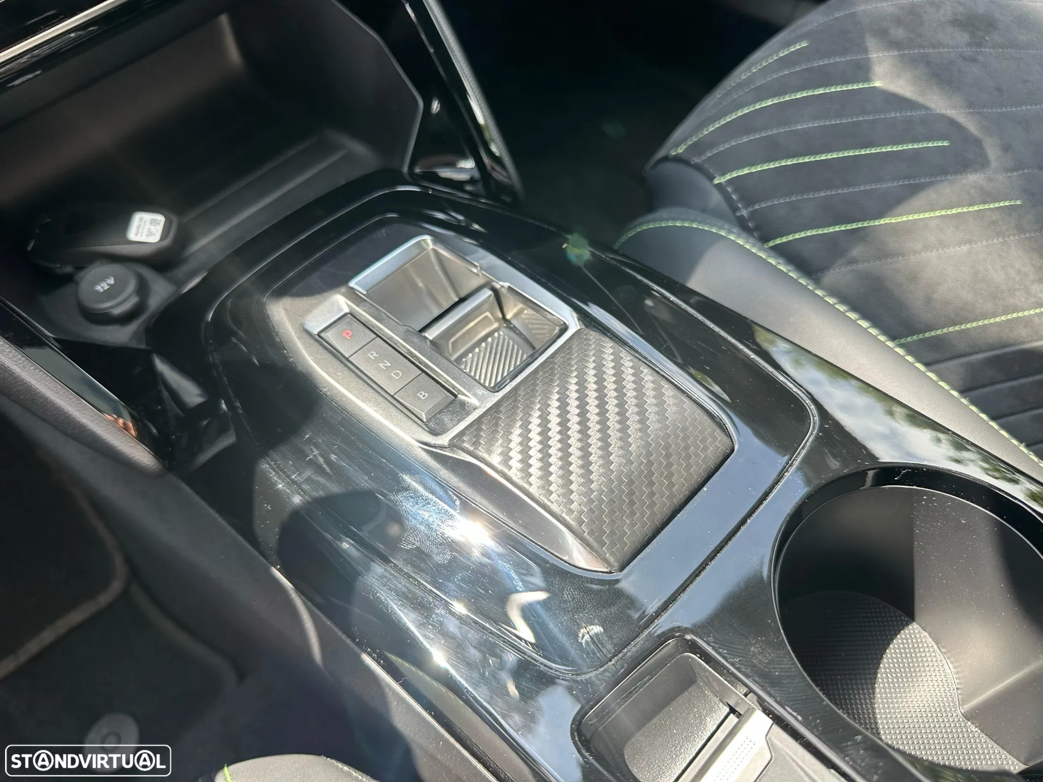 Peugeot e-2008 50 kWh GT Pack - 28