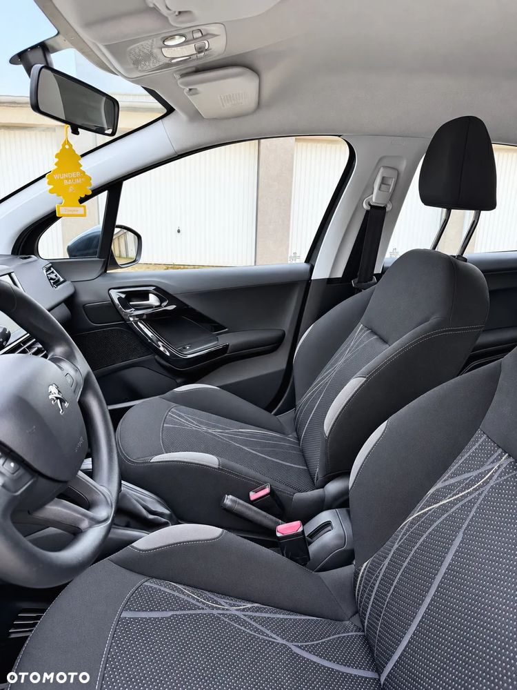 Peugeot 208 1.2 VTi Allure - 10