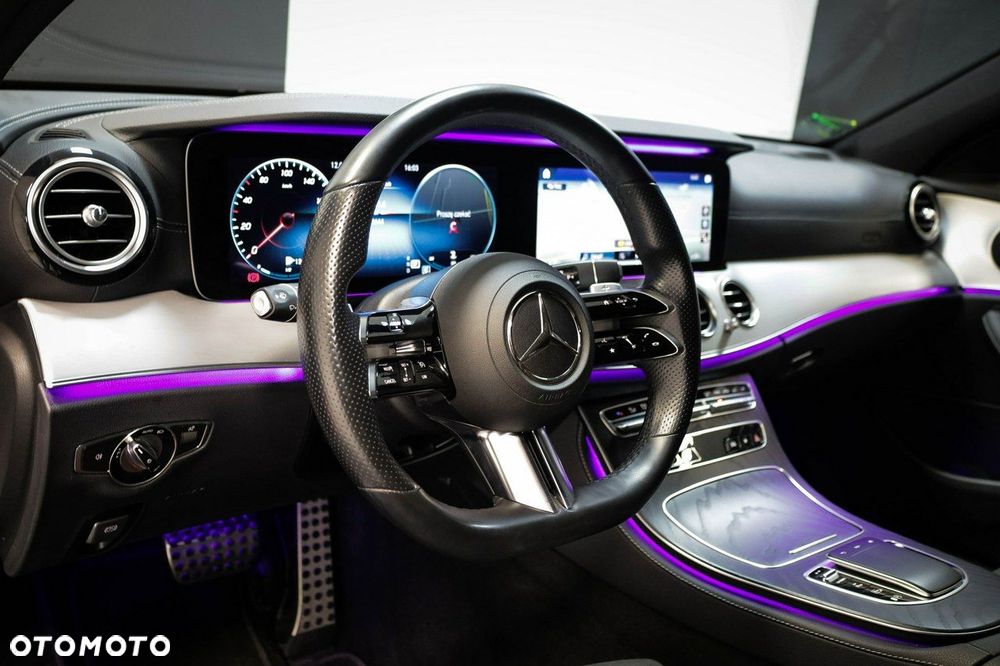 Mercedes-Benz Klasa E - 15