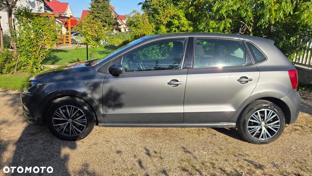 Volkswagen Polo 1.2 TSI Blue Motion Technology DSG Allstar - 5