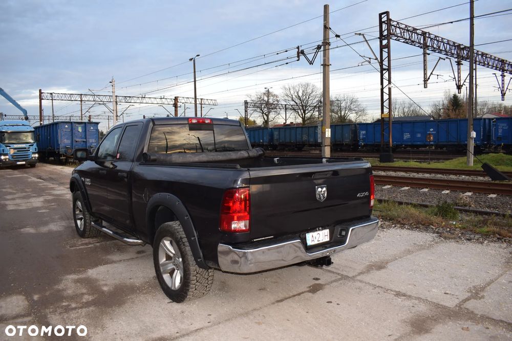 Dodge RAM - 12