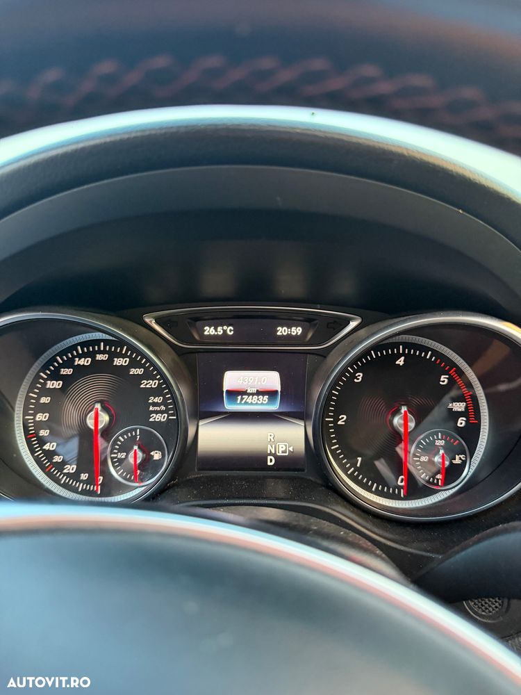 Mercedes-Benz CLA 220 - 11