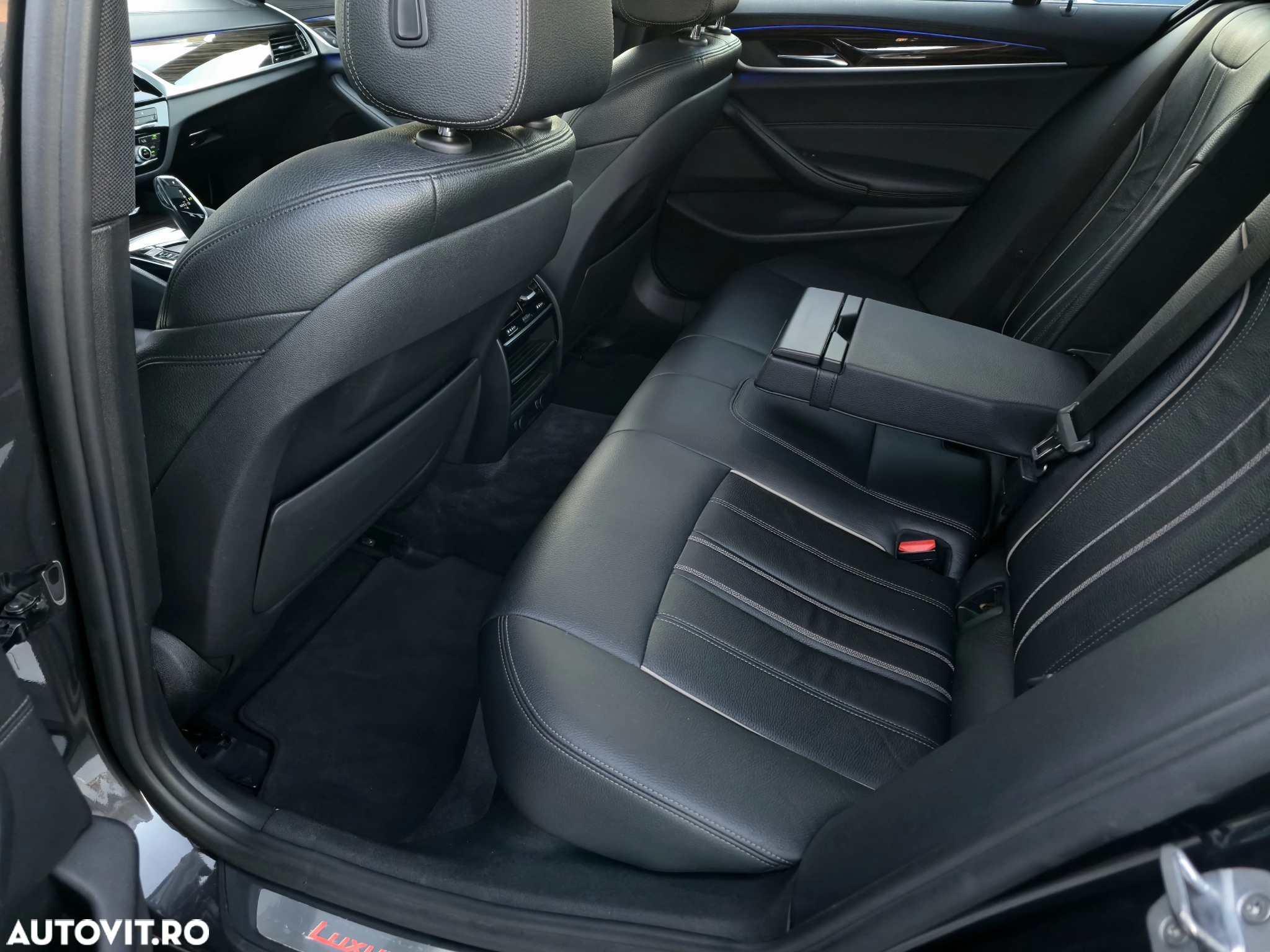 BMW Seria 5 520d xDrive Aut. Luxury Line - 28