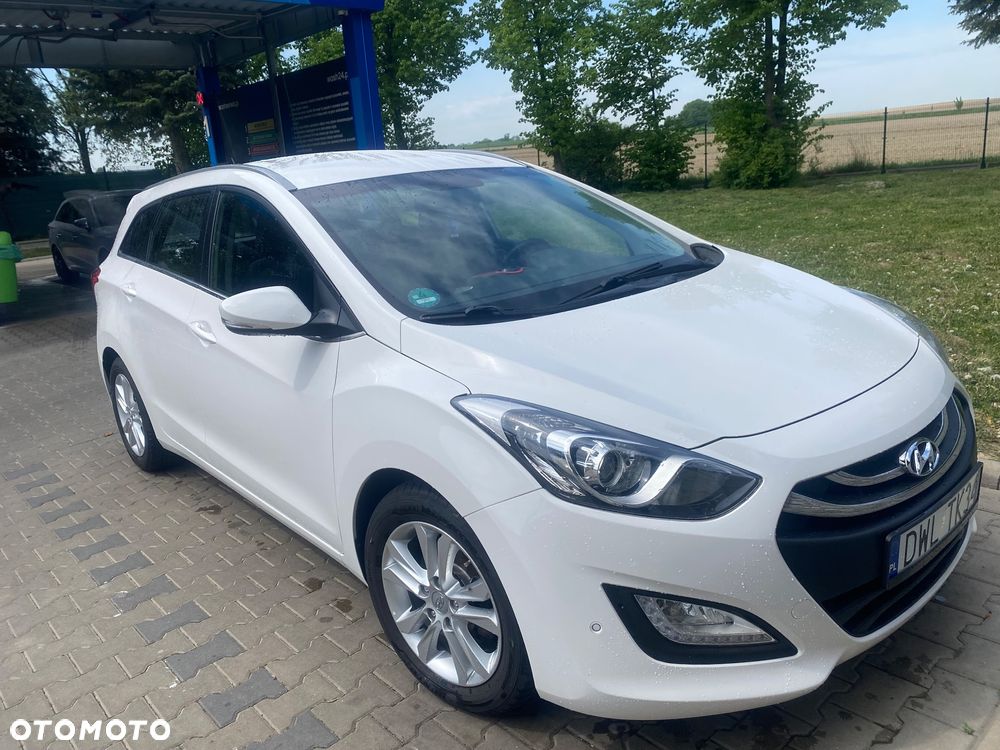 Hyundai i30 1.6 Classic + - 9
