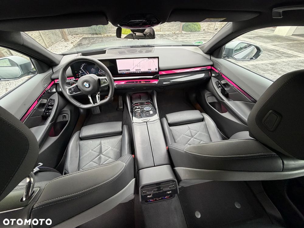 BMW Seria 5 540d xDrive mHEV M Sport - 18