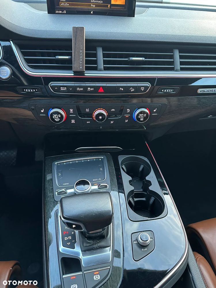 Audi Q7 - 18
