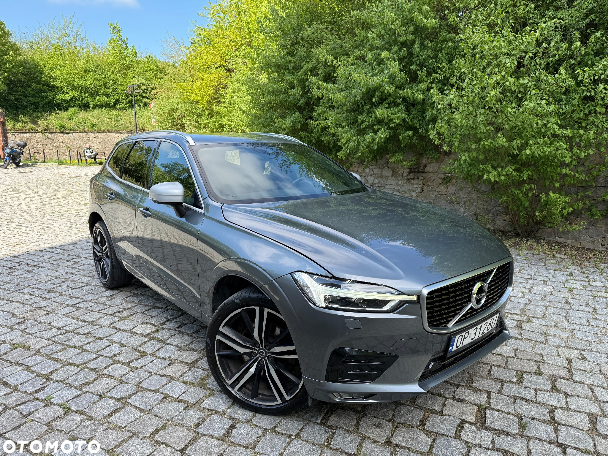Volvo XC 60 D4 AWD R-Design - 4