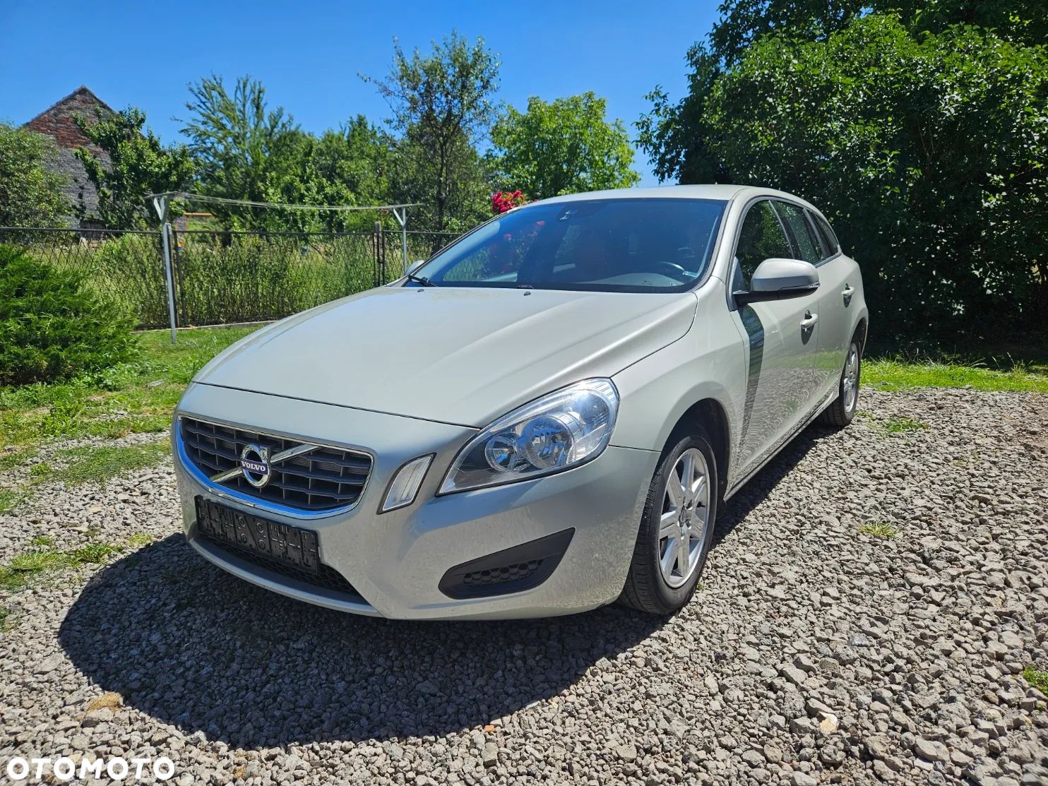 Volvo V60 D2 Momentum - 1